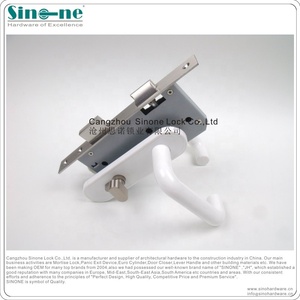 POIGNÉE DE LEVIER DE PORTE SS304 / NYLON SUR PLAQUE ÉTROITE AVEC TOUR POUR PORTE EN BOIS/BOIS Poignées en plastique ignifugées - Product Image 3