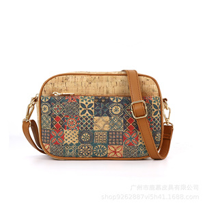 Bolso <span class=keywords><strong>bandolera</strong></span> de Cuero de corcho de hombro Retro de alta calidad personalizado 2025 bolso de hombro de diseño de estilo étnico de elemento Natural - Product Image 6