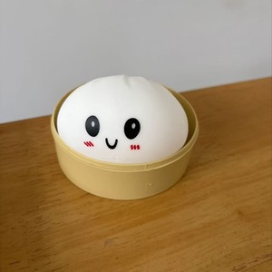 Jouet sensoriel anti-stress en TPR souple à montée lente, en forme de petit pain vapeur mignon avec visage souriant, idéal pour la vente en gros - Product Image 5