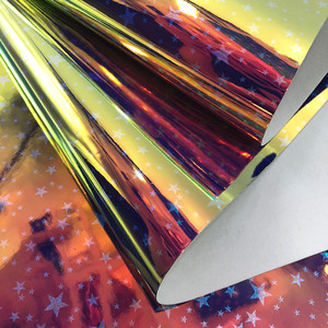 Tela de vinilo de TPU holográfica iridiscente de alta calidad con estrellas para bolsos, zapatos, artesanías - Product Image 3
