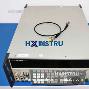 Calibrateur multi-produits haute performance Fluke 5700A de haute précision en parfait état de fonctionnement pour les laboratoires d'essai H - Product Image 4