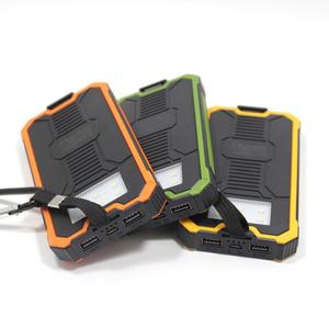 Batterie solaire étanche 12000 mAh avec charge complète par énergie solaire, chargeur solaire portable avec lumière LED - Product Image 4