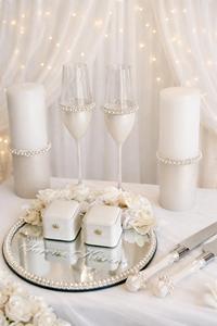 Copas de Champán de Lujo Hechas a Mano con Perlas y Diamantes, Personalizadas para Aniversario o Boda - Product Image 5