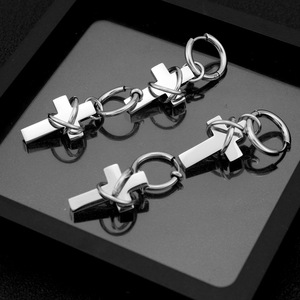 Nouvelles Boucles d'Oreilles Pendante Croix Personnalisées Design Niche 2026 Style Simple Unisexe en Acier Inoxydable Bijoux Tendance Vente en Gros - Product Image 2