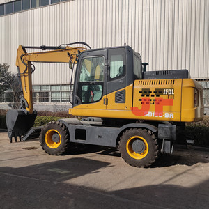 Excavatrice sur roues PW150, machine lourde de 14 tonnes avec une capacité de godet de 0,60 m³ et une force de creusement de <span class=keywords><strong>115</strong></span> KN - Product Image 6