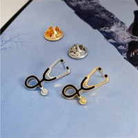 En gros, Prêt à expédier : Pin's en émail et métal personnalisé Stéthoscope pour Médecins et Infirmières, Prix de gros pour blouses médicales et sacs