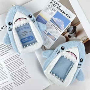 Porte-cartes photo en peluche requin bleu Kawaii personnalisé, protège-cartes photo animal en peluche dessin animé, sac porte-photocards K-pop, porte-clés - Product Image 4
