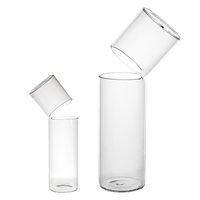 Vase cylindrique en verre borosilicate soufflé à la main, style Illusion Moderne, sans joint, incliné, sculptural, pièce maîtresse pour la décoration du salon