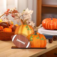 Décoration de football d'automne, centre de table citrouille football, décoration de saison automne pour cuisine, citrouille en bois, décoration rustique pour plateau à étages