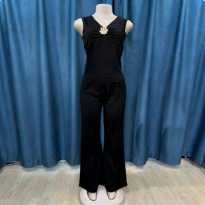 Nouvel ensemble deux pièces pour femme 2026 : survêtement uni personnalisé, chemise sans manches à volants et pantalon long moulant avec lacets - Product Image 1