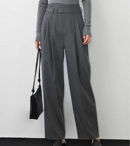 <span class=keywords><strong>Pantaloni</strong></span> da ufficio <span class=keywords><strong>eleganti</strong></span> personalizzati <span class=keywords><strong>pantaloni</strong></span> da donna <span class=keywords><strong>neri</strong></span> dritti a vita alta <span class=keywords><strong>pantaloni</strong></span> larghi Casual autunno cerniera grigio mosca per donna - Product Image 2