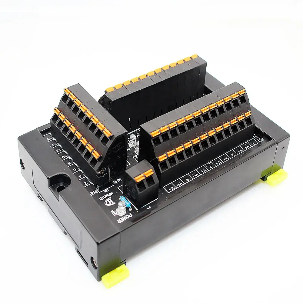 Conector de terminal de riel DIN con sensor en línea de 16 E/S cerca de la caja de conexiones del interruptor fotoeléctrico PNP/NPN común