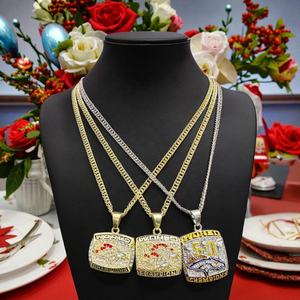 Venta al por mayor Denver <span class=keywords><strong>Mustang</strong></span> campeón colgante collar conjunto de 3 piezas de alta calidad estilo Hip Hop cadena de eslabones para los aficionados al deporte colección - Product Image 2