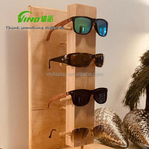 Soportes de almacenamiento de encimera de venta al por menor verticales de varios niveles, soporte de exhibición de gafas de sol de madera ecológico - Product Image 1