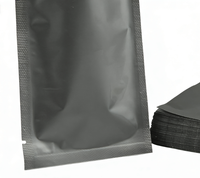 Sachet plat imprimé couleur personnalisé à trois soudures, résistant à l'humidité, en plastique de qualité alimentaire pour snacks, poudres et aliments pour animaux de compagnie