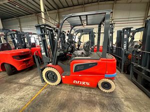 Apilador Eléctrico Portátil de 7 t <span class=keywords><strong>AGV</strong></span> Usado, 1, 5, 4 Toneladas, Cubierta de Ventilador Hyundai <span class=keywords><strong>2019</strong></span>, Piezas de Eje Trasero, Herramientas Ligeras, Lion - Product Image 4