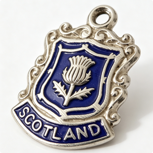 Emblema de Escocia Plateado con Esmalte Azul y Marco Ornamentado, Recuerdo - Product Image 4