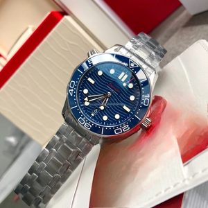 Montre mécanique automatique pour homme avec cadran bleu ondulé, bracelet en acier inoxydable, style plongée décontracté, montre-bracelet Omegaes - Product Image 5