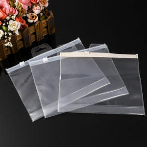 Sac zip-lock en plastique avec fermeture éclair pour vêtement t-shirt givré en PVC personnalisé pour sous-vêtement chaussures chaussettes stockage de vêtement en fourrure - Product Image 1