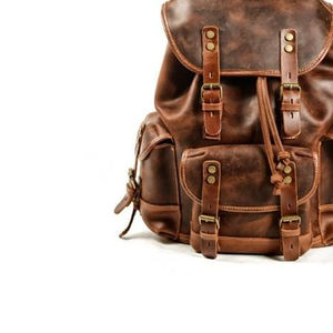 Sac à dos en cuir unisexe de grande capacité fabriqué au Pakistan, design de randonnée en plein air personnalisé, sacs à dos en cuir véritable pour hommes - Product Image 5