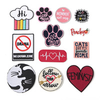 Patch brodé thermocollant motif patte de chien, cœur et slogan pour chapeaux et vestes