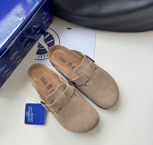 Dropshipping Sandales plates d'extérieur de haute qualité en <span class=keywords><strong>cuir</strong></span> véritable Boston Clogs Pantoufles en fourrure de créateur pour hommes et femmes - Product Image 3