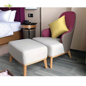 Sofá de brazo de lujo para habitación de hotel, con cojín suave, tela de terciopelo personalizada para vestíbulo de hotel - Product Image 3