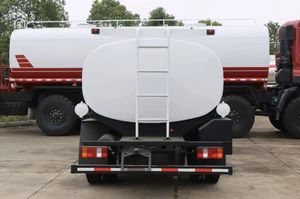 Châssis de véhicule spécial HOWO 4x2 d'occasion de 5 tonnes avec réservoir d'huile 15001-30000L |   Système de manutention de carburant diesel préconfiguré (150-250 ch) 41-50t - Product Image 6