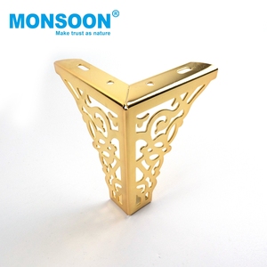 Patas de Muebles Modernas en Forma de Triángulo, Doradas, de Repuesto, Metálicas, para Sofá, Mesa o Gabinete - Product Image 1
