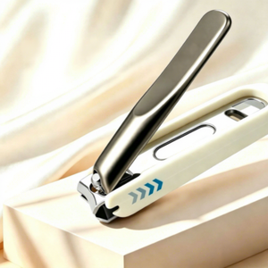 Ensemble de manucure gris 3 pièces en acier inoxydable, coupe-ongles, lime à ongles, kit de toilettage avec étui pour les voyages - Product Image 3