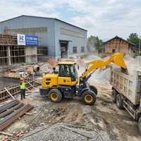 Mini-chargeuse sur pneus chinoise de 1,5 tonne 4x4, robuste, avec moteur diesel Yunnei, système entièrement hydraulique pour la construction