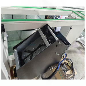 Table d'assemblage pour l'installation de quincaillerie de portes et fenêtres en PVC, conçue pour simplifier le poinçonnage, le rainurage et le vissage des fenêtres. - Product Image 6