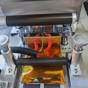 Machine d'emballage sous blister automatique et économique pour <span class=keywords><strong>mini</strong></span>-blocs de miel, <span class=keywords><strong>beurre</strong></span> et confiture - Product Image 3