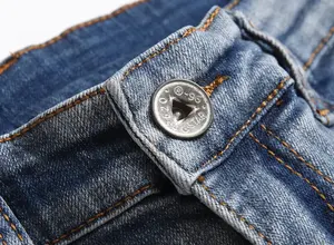 Jeans en denim délavé et vieilli pour homme, personnalisables avec logo, style Factory Male, Juice Wrld X Legends <span class=keywords><strong>Never</strong></span> Die - Product Image 4