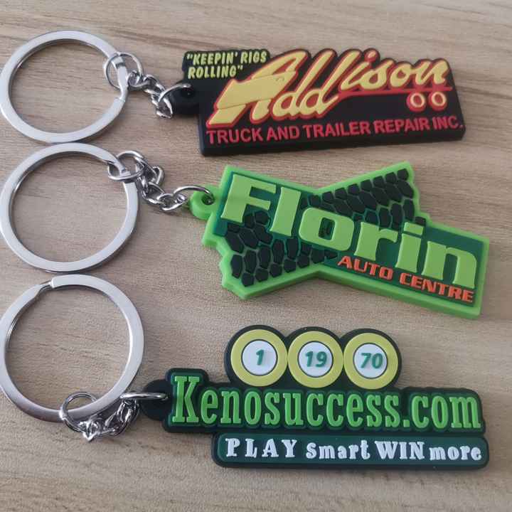 Wholesale Cheap Customized PVC Rubber Keychain with Logo