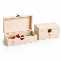 Boîte de rangement rectangulaire en bois de pin à charnières, étui à souvenirs, organisateur d'artisanat de gravure avec loquet métallique pour la décoration intérieure
