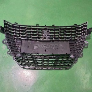 Kit carrosserie pour Peugeot 208 2018-2020, calandre de pare-chocs, grilles de course, bandes décoratives, calandre avant, pièce extérieure - Product Image 4