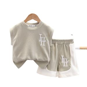 Nouvel ensemble décontracté d'été coré<span class=keywords><strong>en</strong></span> pour garçons : <span class=keywords><strong>short</strong></span> sans manches et <span class=keywords><strong>pantalon</strong></span> court à lettres anglaises - Product Image 5