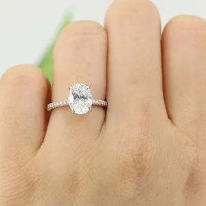 Custom jewelry 18k golden 1ct oval moissanite diamond wedding/engagement ring