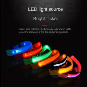 <span class=keywords><strong>Collar</strong></span> de perro que brilla intensamente con LED ajustable, <span class=keywords><strong>Collar</strong></span> de nailon luminoso recargable por USB para mascotas nocturnas antipérdida, productos electrónicos para perros - Product Image 4