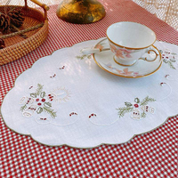 Set de table ovale en tissu brodé floral avec bord festonné pour restaurants, banquets et tables de mariage