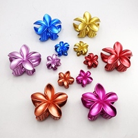 3 Buah/Set Klip Rambut Plastik Plumeria Ukuran Campuran, Jepit Rambut Motif Bunga, Aksesoris Rambut Trendi untuk Pesta, Perjalanan, dan Gaya Rambut Sehari-hari