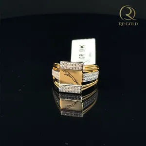 Diseño cuadrado único con detalles estilo diamante, joyería moderna y llamativa, acabado premium, regalo para él. - Product Image 1