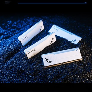 Grote Muur Gwp4r 32 Gb (16*<span class=keywords><strong>2</strong></span> Kit) 3200 Mhz Ddr4 Longji E-Sport Ram Verlicht Overlocking Geheugen Desktop Module Ecc Op Matrijs - Product Image 4