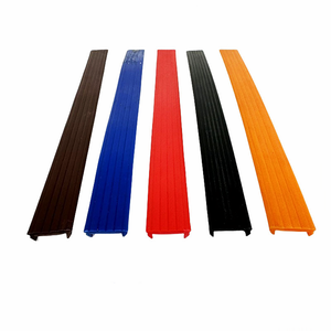 Bande <span class=keywords><strong>d</strong></span>'étanchéité en caoutchouc pour <span class=keywords><strong>porte</strong></span> <span class=keywords><strong>de</strong></span> garage anti-collision résistante aux hautes températures Bande <span class=keywords><strong>d</strong></span>'étanchéité inférieure <span class=keywords><strong>de</strong></span> <span class=keywords><strong>porte</strong></span> en pvc résistante aux intempéries - Product Image 5