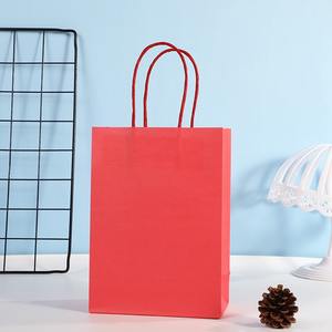 ถุงกระดาษสีน้ำตาลกลางแบบเป็นมิตรกับสิ่งแวดล้อม ถุงของขวัญกระดาษแบบกำหนดเอง ถุงจัดส่งแบบหูหิ้วแบน พร้อมโลโก้ - Product Image 1