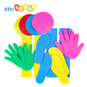 EDUsense - Juego de 16 Marcadores de Piso para Manos y Pies, Accesorios de Juego Deportivo para Niños, para Interiores y Exteriores - Product Image 1