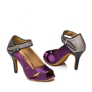 Pompes <span class=keywords><strong>de</strong></span> <span class=keywords><strong>danse</strong></span> latine pour femmes professionnelles <span class=keywords><strong>chaussures</strong></span> <span class=keywords><strong>de</strong></span> salon à talons hauts avec talons fins et bout en acier pour salle <span class=keywords><strong>de</strong></span> bal d'été <span class=keywords><strong>pas</strong></span> <span class=keywords><strong>cher</strong></span> - Product Image 5