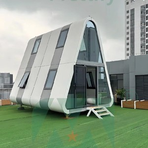 Maison-conteneur moderne à double étage, structure en A, avec murs en verre, cabane hôtelière pour séjour en camping en plein air - Product Image 1