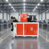 Machine de traitement de barres omnibus en cuivre hydraulique JUGAO, machine CNC trois-en-un pour la découpe, le poinçonnage et le pliage de barres omnibus